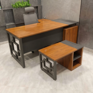 manager desk1